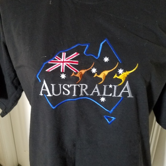 Down Under Souvenirs Other - AUSTRALIA black short sleeve embroidered graphic tee Lg flag kangaroo Country